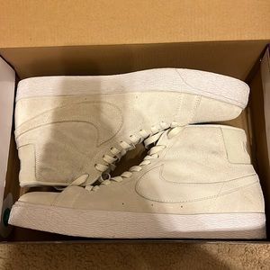 Men’s Nike high top shoes size 11.5